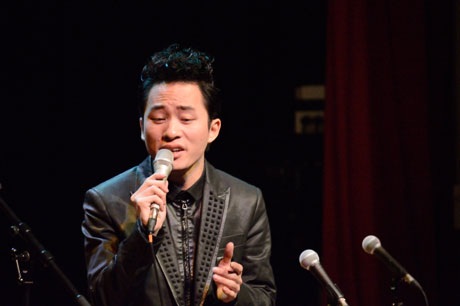 Tùng Dương hát liên tục mấy tiếng không ngừng nghỉ
