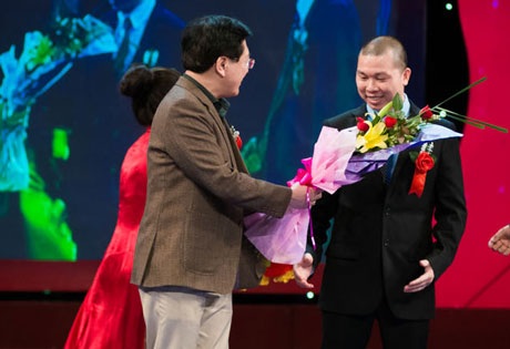 Diễn viên Hải Anh nhận giải Nhà quản lý xuất sắc - 1 Diễn viên Hải Anh nhận giải Nhà quản lý xuất sắc