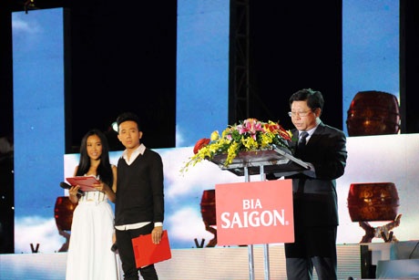 Tôi yêu Hạ Long 2014: trách nhiệm và ý thức đóng góp cho cộng đồng - 1 Hình ảnh tại Tôi yêu Hạ Long 2013