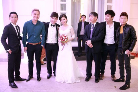 Minh Vương tổ chức lễ cưới lãng mạn với bạn gái lâu năm - 15 Duy Khánh, Yanbi, Mr.T...cũng đến tham dự đám cưới của người bạn thân thiết