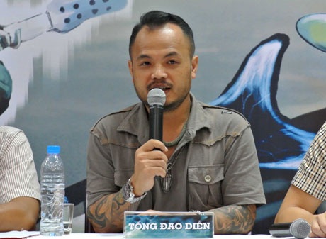 Rock Concert lần đầu tiên ra mắt khán giả Hà Nội - 2 Trần Lập tại buổi giao lưu với fan sáng ngày 23/4 tại Hà Nội