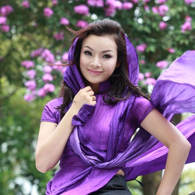 Thế hệ trẻ giữ lửa cho nhạc truyền thống - 1 Ca sỹ Tân Nhàn
