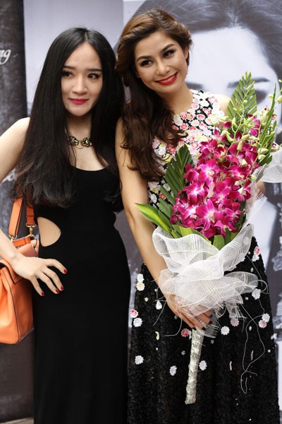 Ca sỹ Lưu Kỳ Hương tái ngộ Hiệp “Gà” - 3 Lưu Kỳ Hương và đồng nghiệp tại buổi giới thiệu minishow Em hát chiều ngày 2/4