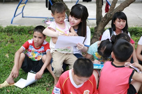 Trương Phương - Trung Quân làm Đại sứ Ngày hội tình nguyện toàn cầu - 2 Hà Thanh