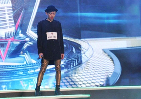 Ăn mặc kỳ quái, thí sinh Ngôi sao Việt bị giám khảo chỉ trích - 5 Nhiều thí sinh bị chỉ trích không thương tiếc vì tạo hình, ăn mặc quái dị