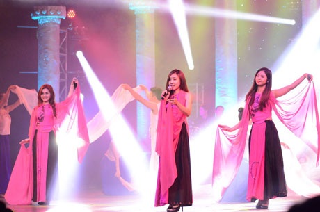 <i style=mso-bidi-font-style:
normal>Bài: