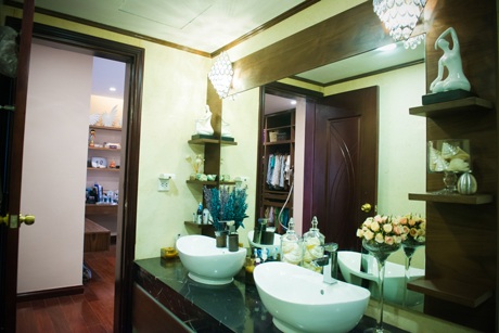 Ngắm căn hộ “triệu đô” của diễn viên Hải Anh - 11 Góc phòng tắm
