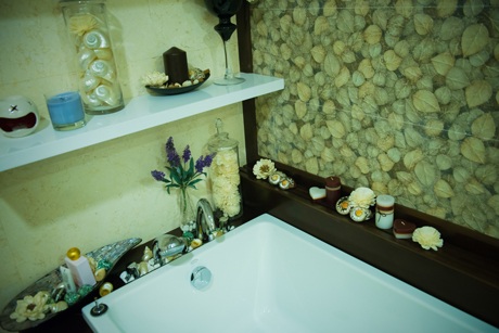 Ngắm căn hộ “triệu đô” của diễn viên Hải Anh - 12 Góc phòng tắm