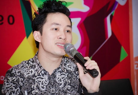 Tùng Dương lần đầu cùng Trọng Tấn hát “Nơi đảo xa” - 1 Ca sỹ Tùng Dương tại buổi ra mắt liveshow ngày 13/5