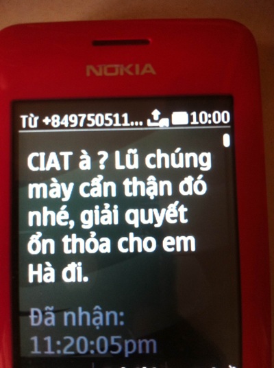 Bà Kim Hồng bị đe dọa sau khi nói sự thật về Hoa hậu trả vương miện? - 1 Nội dung một số tin nhắn đe dọa mà bà Kim Hồng cung cấp cho phóng viên Dân trí tối ngày 24/5