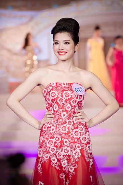 Đỗ Thị Huệ giành vương miện "Người đẹp Hạ Long 2014" - 12 Hà Thanh