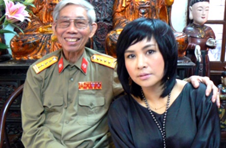 Nhạc sỹ Thuận Yến đã “chia tay hoàng hôn” - 2 Nhạc sỹ Thuận Yến và con gái Thanh Lam