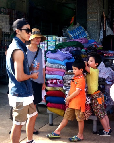 “Tiểu Psy” về Việt Nam về Việt Nam thăm quê ngoại