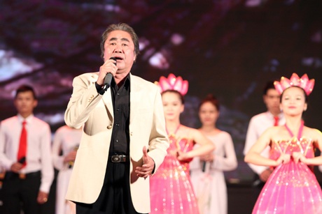 Mỹ Tâm hòa giọng cùng ba diva nhạc Việt - 15 Hà Thanh