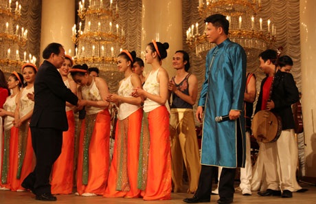 Khoảnh khắc đẹp tại buổi khai mạc Tuần lễ văn hóa Việt Nam tại Nga