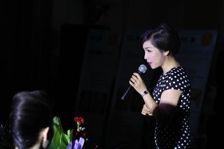 Ca sĩ Lưu Hương Giang ngày càng xinh đẹp