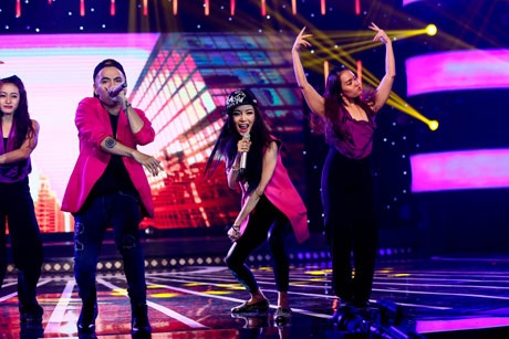 Một số hình ảnh biểu diễn của Phạm Thu Hà trong đêm 31/5