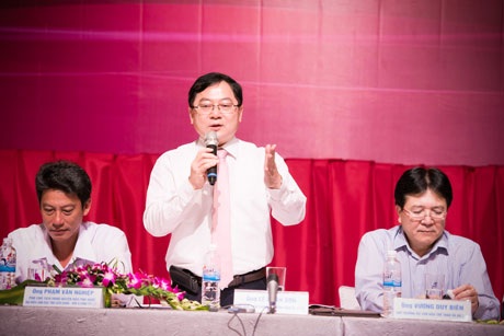 Ban tổ chức tại buổi ra mắt cuộc thi Hoa hậu Việt Nam 2014