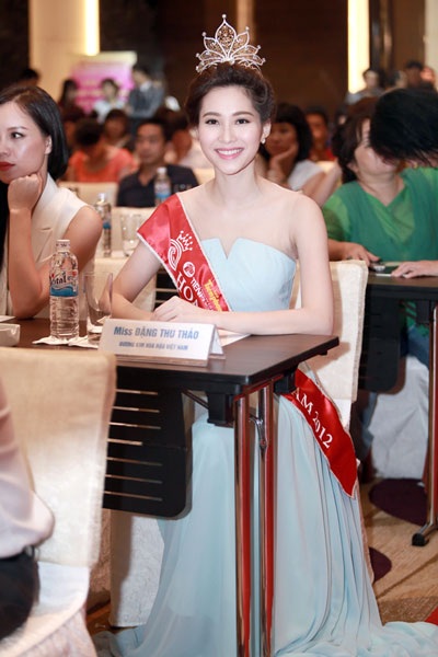 Hoa hậu Việt Nam 2012 Đặng Thu Thảo