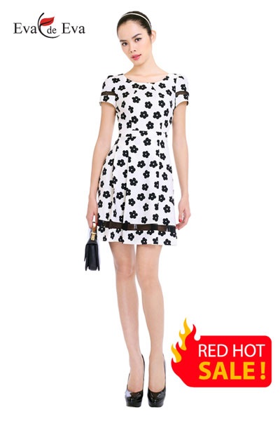 Nóng cùng “Red Hot Sale” Eva de Eva - 6 Đầm kiểu DKE 090: 1.789.000 đ giảm 50% còn 895.000 đ