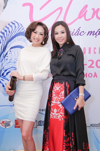 Hoa hậu Thu Hoài lộng lẫy diện váy hàng hiệu trăm triệu - 8 Thu Hoài và Ý Lan