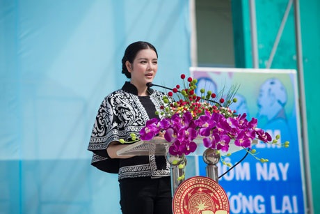 Lý Nhã Kỳ kêu gọi chống bạo lực trẻ em - 1 Lời phát biểu chân thành của Lý Nhã Kỳ...