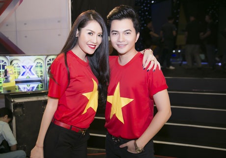 <b style=mso-bidi-font-weight:
normal>Hà Thanh