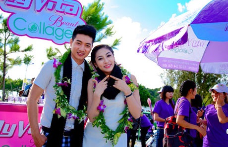 <b style=mso-bidi-font-weight:
normal>Hà Thanh