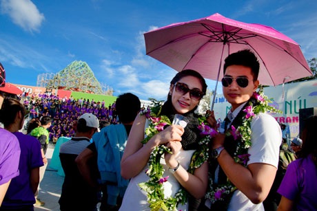 <b style=mso-bidi-font-weight:
normal>Hà Thanh