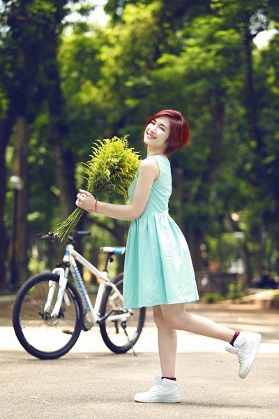 Hòa Minzy đại diện hình ảnh cho xe đạp và xe đạp điện NISHIKI Nhật Bản - 2 Hòa Minzy đại diện hình ảnh cho xe đạp và xe đạp điện NISHIKI NhậtĠBản