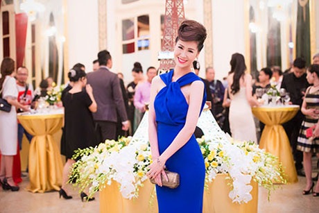 Hoa hậu Dương Thùy Linh ngày càng đẹp rạng rỡ - 4 Hà Thanh