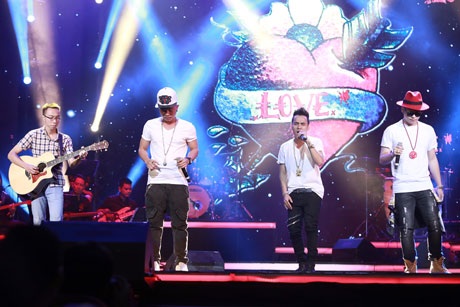 Phương Mỹ Chi không có “đối thủ” tại Bài hát yêu thích? - 10 FB Boiz