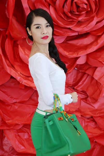 Ca sĩ Quế Vân tươi trẻ bên Pha Lê - 3 Hà Thanh