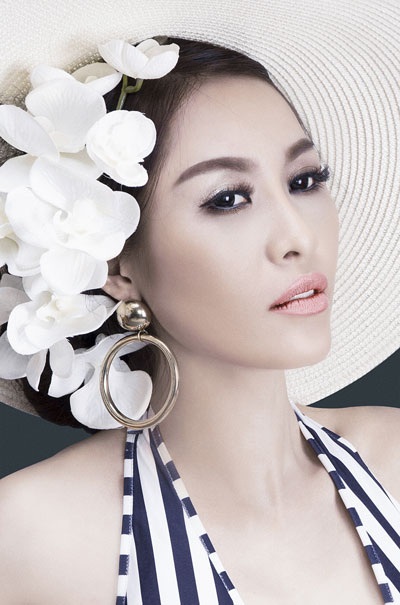 Quế Vân nóng bỏng trong trang phục bikini - 5 Hà Thanh