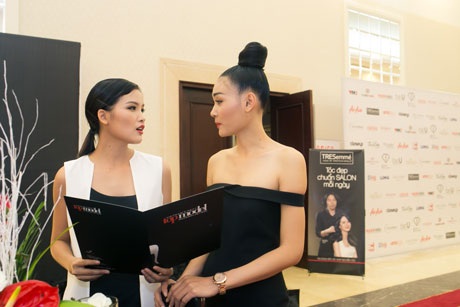 Chà Mi, Huyền Trang ngày càng biết cách ăn mặc - 2 Chà Mi, Huyền Trang ngày càng biết cách ăn mặc