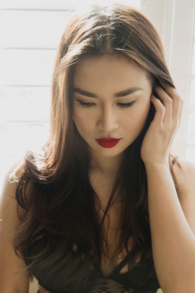 Lam Anh kể về chấn động tâm lý sau tai nạn kinh hoàng - 4 <b style=mso-bidi-font-weight:
normal>Hà Thanh
