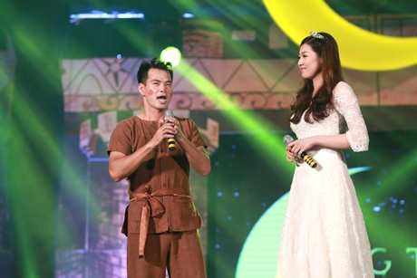 Á hậu Tú Anh có màn tung hứng ăn ý, hài hước với Chú Cuội Xuân Bắc