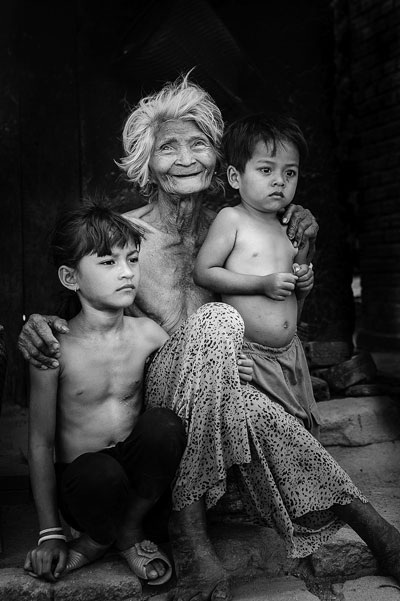 Khoảnh khắc cuộc sống qua “cuộc thi Ảnh Nghệ thuật” - 6 Niềm vui của bà
