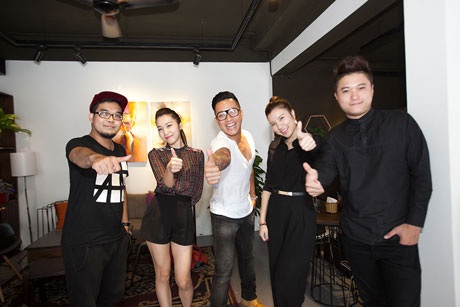 <b style=mso-bidi-font-wťight:
normal>Hà Thanh