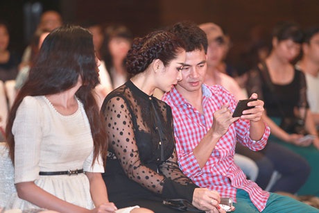 Lã Thanh Huyền tái xuất đẹp rạng rỡ - 13 Nghệ sĩ Xuân Bắc, cựu người mẫu Thúy Hằng và nhiều người mẫu trẻ tham dự sự kiện này.