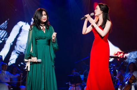 Thanh Lam hát “dữ dội” bên NSND Trung Kiên - 8 Thanh Lam hát “dữ dội” bên NSND Trung Kiên - 8