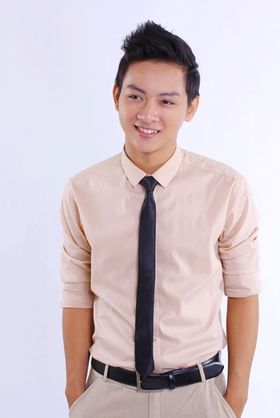 “Ngũ nam nhân đình đám” hát tình ca tặng một nửa thế giới - 4 Hoài Lâm