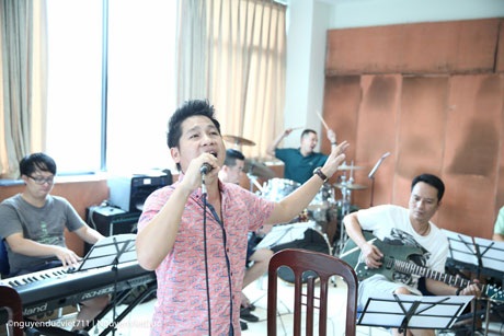 <b style=mso-bidi-font-weight:
normal>Hà Thanh