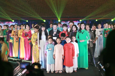 Màn trình diễn áo dài đặc sắc của “Hương sắc Hà Nội” - 15 Một số hình ảnh khác trong chương trình