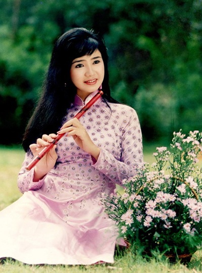 Những nữ nghệ sĩ có đôi mắt hút hồn trên màn ảnh Việt (2) - 10 Thu Hà với vẻ đẹp lá ngọc cành vàng, đôi mắt sáng diễm lệ