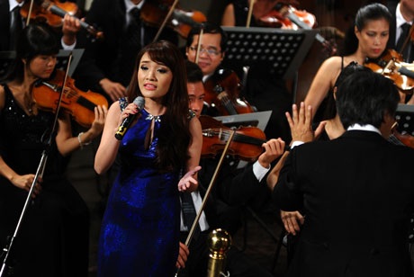 “Festival âm nhạc mới Á - Âu 2014” khép lại với nhiều cảm xúc - 7 <b style=mso-bidi-font-weight:
normal>