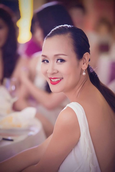 Nghệ sĩ Việt háo hức đón chờ “Đêm tình nhân in concert” - 2 Hoa hậu Trần Bảo Ngọc