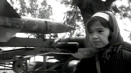 "Dòng phim Hà Nội là những ký ức sống về bản lĩnh Thủ đô" - 2 Cảnh trong phim Em bé Hà Nội của đạo diễn, NSND Hải Ninh