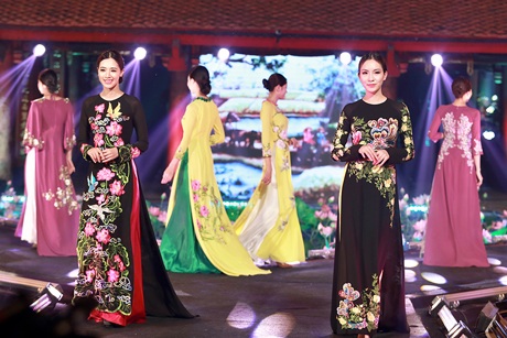 BST của NTK Lan Hương