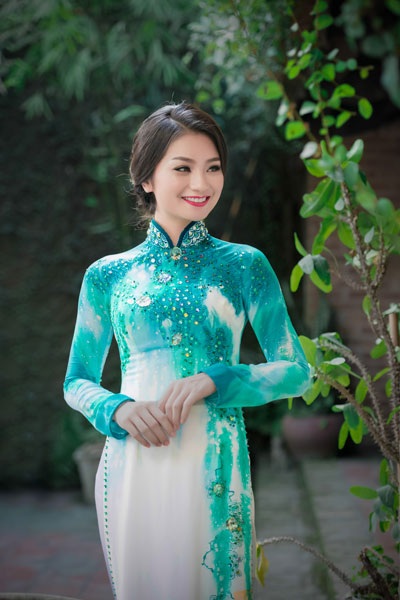 “Hương sắc Hà Nội” tôn vinh tà áo dài Việt Nam - 8 Một số hình ảnh trong
BST của NTK Anh Thư (Ngân An) sẽ tham gia trình diễn trong ngày 1010